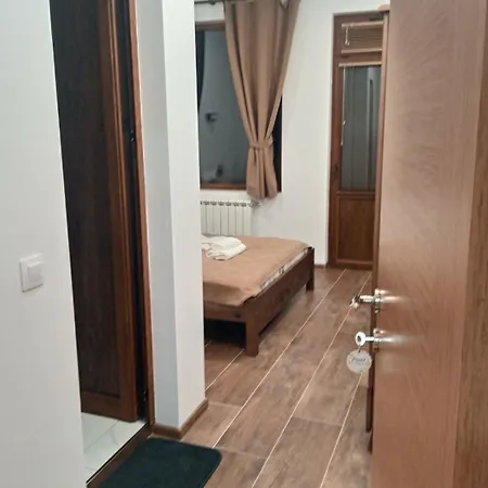 за гости куцеви Dövlen